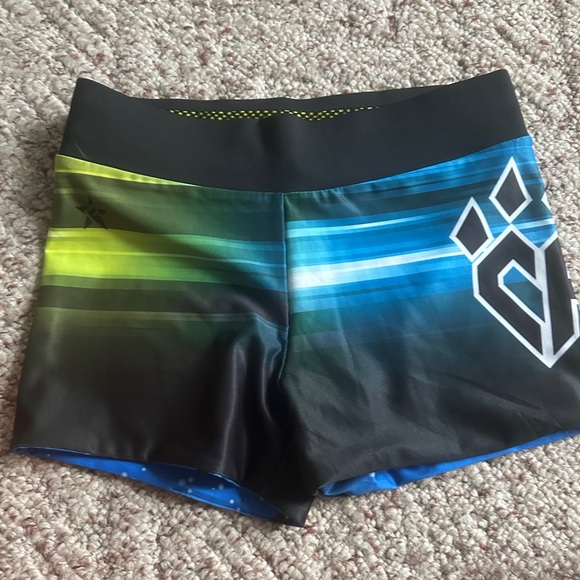 new cheer athletics practice wear reversible adult small shorts - Picture 2 of 2